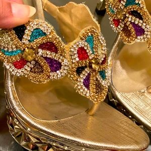 Fancy ladies shoes size 7